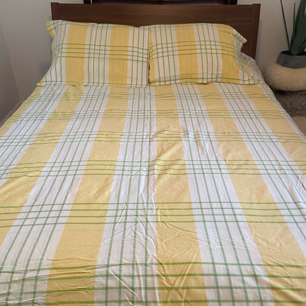 Peter Reed yellow plaid full queen duvet matching standard pillow cases